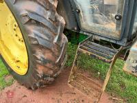 1992 JOHN DEERE 1950 4WD TRACTOR - 39