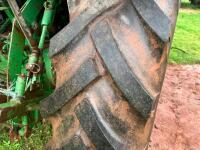 1992 JOHN DEERE 1950 4WD TRACTOR - 40