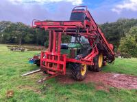 JOHN DEERE 2140 4WD TRACTOR - 4
