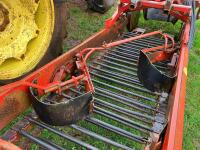 JOHN DEERE 2140 4WD TRACTOR - 26