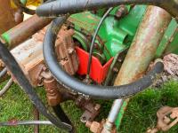 JOHN DEERE 2140 4WD TRACTOR - 33