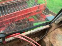 JOHN DEERE 2140 4WD TRACTOR - 94