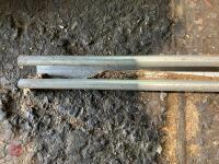 3M GALVANISED DOOR RUNNER/CHANNEL - 4