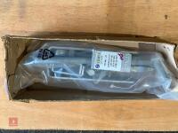 ADJUSTABLE FIELD GATE HINGE SET - 3