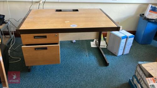 SMALL METAL FRAMED DESK