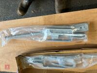 2 FIELD GATE SPRING FASTENER - 2