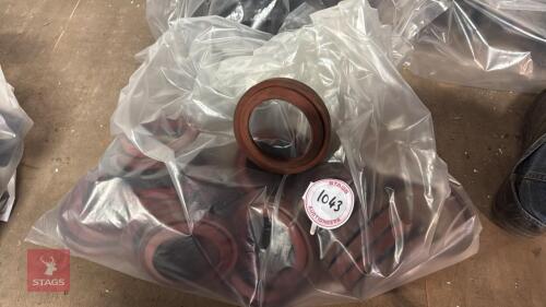 25 BRETT MARTIN RUBBER SEALS