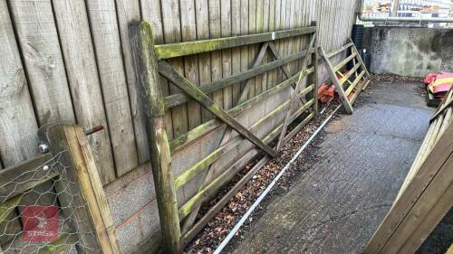 1 X 11' 10'' WOODEN GATE
