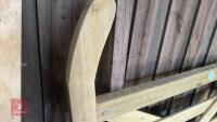 TANALISED 5' 8'' GUN STOCK GATE - 3