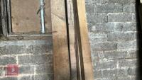 3 X OAK RAILS/POSTS - 4