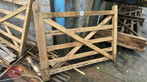 5' WOODEN GATE