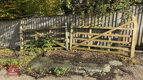 1 PAIR OF GUNSTOCK GATES