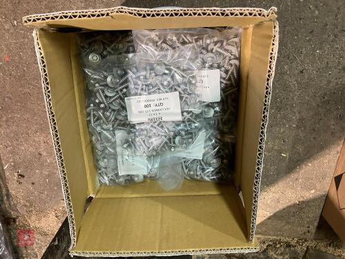 1700 X 6.3 X 32MM HEX SCREWS