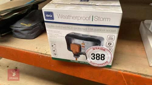 BG WEATHERPROOF DOUBLE SWITCH PROTECTOR