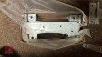 11 SCOTCH TEE HINGE SETS - 5