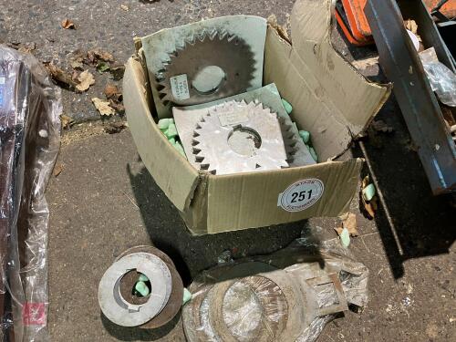 QTY OF GASKETS & EXCALBER BLADES