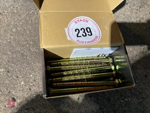 PART BOX OF M10 X 150MM THUNDERBOLTS