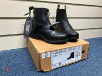 MORETTA ROSETTA JUNIOR BOOTS - 8
