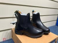 MORETTA LUCILLA BOOTS - 7