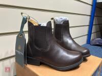 MORETTA LUCILLA BOOTS - 8
