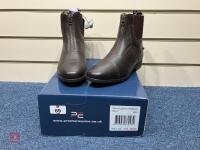 PE VIRTUS LEATHER PADDOCK BOOTS