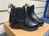 MORETTA LUCILLA JUNIOR BOOTS - 5