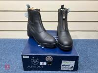 ARIAT HERITAGE IV ZIP STEEL TOE BOOTS - 7