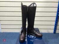 ARIAT HERITAGE CONTOUR 11 H20 BOOTS - 4