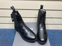 HY CANTERBURY ZIP JODHPUR BOOTS - 8