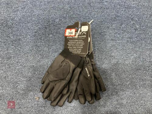 2 PAIRS EQUETECH CHILDS 4 RIDING GLOVES