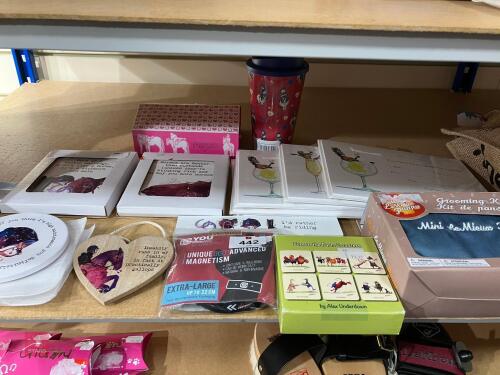 ASSORTED BUNDLE OF ACCESORIES