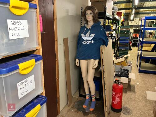 LIFE SIZE FULL MANNEQUIN