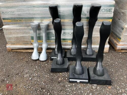 VARIETY OF HORSE LEGS