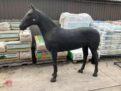 LIFE-SIZE FIBREGLASS HORSE MANNEQUIN
