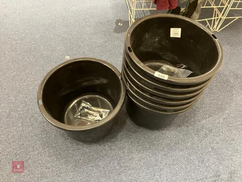7 X 12L HANGING FEED BUCKETS