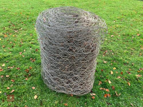 PART ROLL OF SHEEP STOCK WIRE
