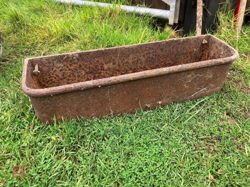 CAST IRON PLANTER