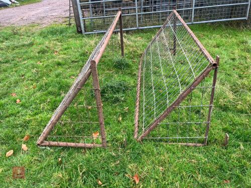 2 X 7' LONG HOOK ON HAY RACKS