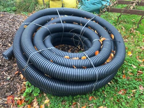 COMPLETE REEL OF ELECTRIC CONDUCT PIPE