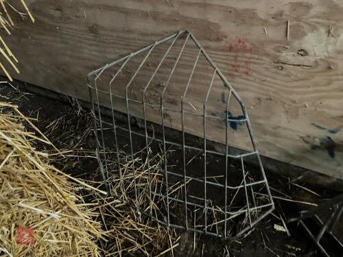 GALVANISED CORNER HAY RACK