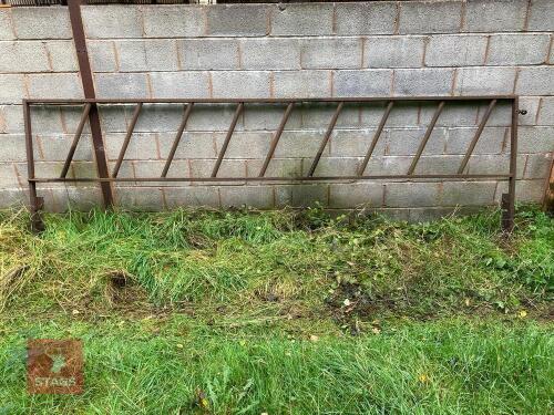 12' FEED BARRIER WITH HANGERS