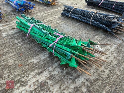 25 GREEN ELECTRIC FENCING STAKES