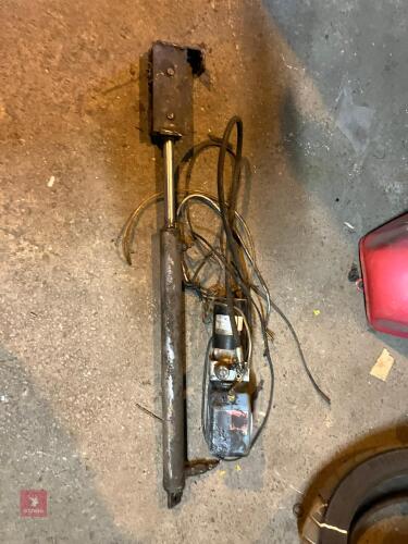 ELECTRIC HYDRAULIC RAM (133)