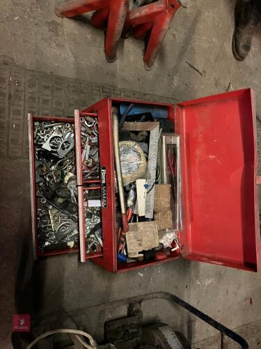 RED TOOLBOX AND CONTENTS (125)