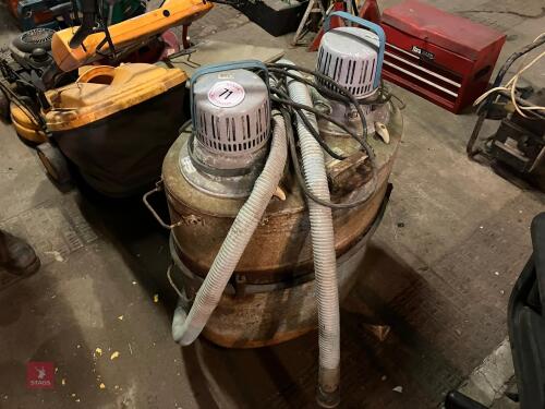 NILFISK INDUSTRIAL CLEANER (71)