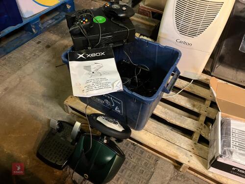 XBOX GAMING CONSOLE (67)