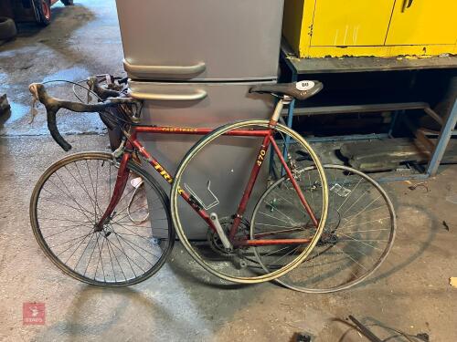 TREK 470 ROAD BICYCLE (S/R) (60)