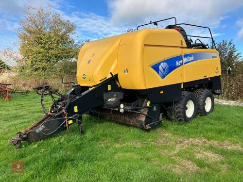2011 NEW HOLLAND BB9060 SQUARE BALER