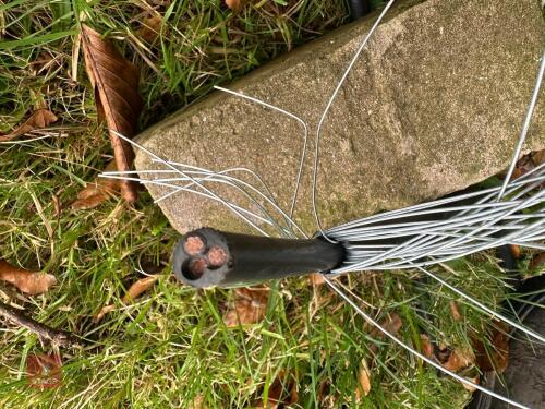 3 CORE ARMOURED ELECTRIC CABLE