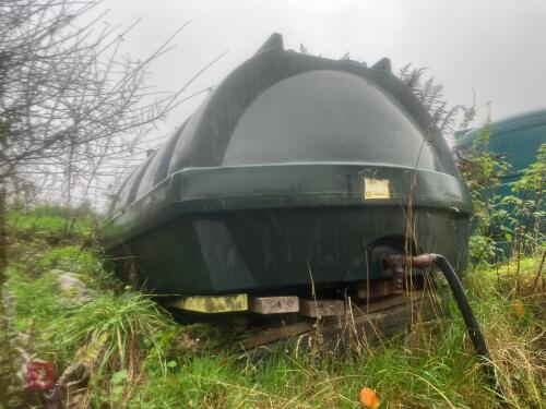 PLASTIC FUEL TANK